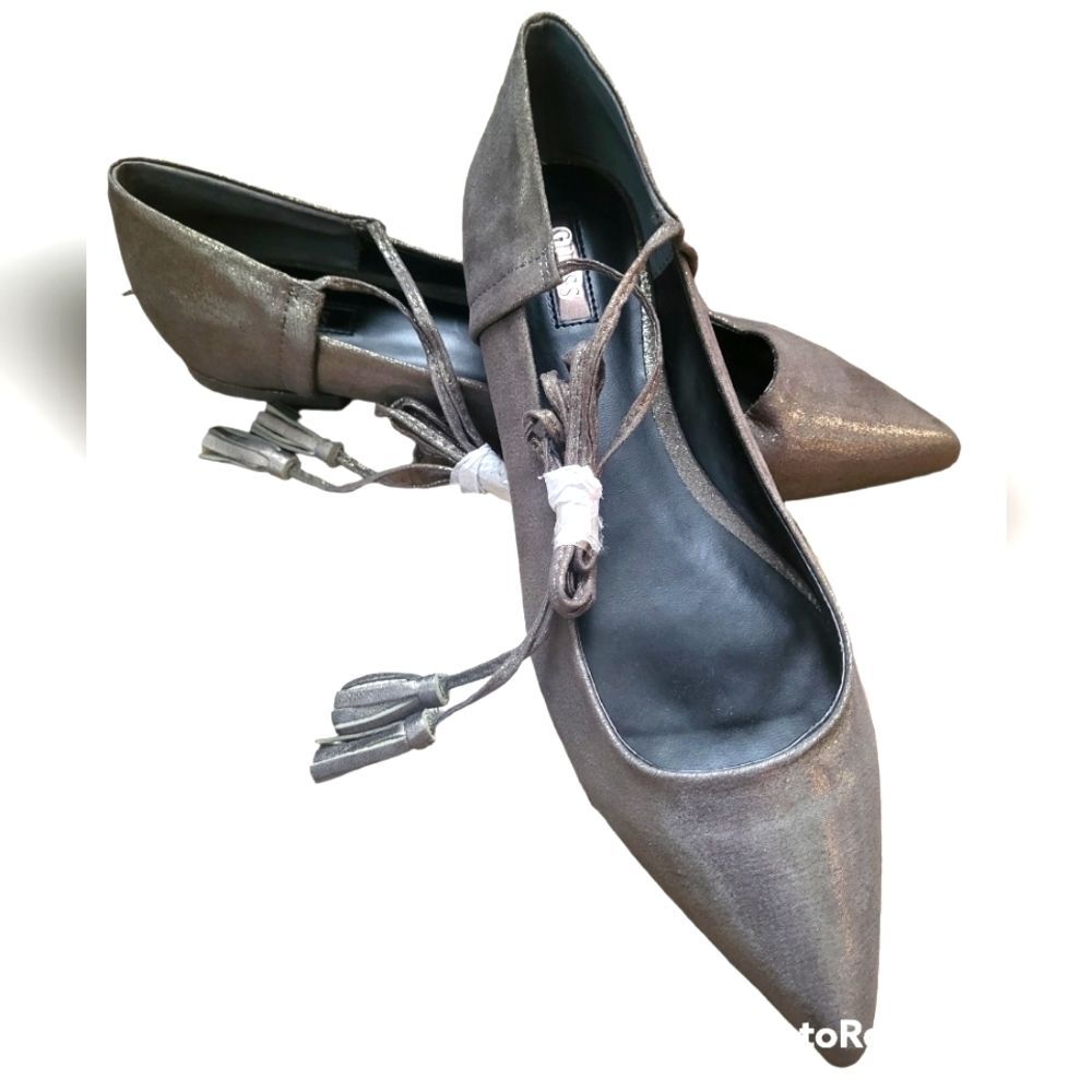 NEW Guess shoes woman size 7M